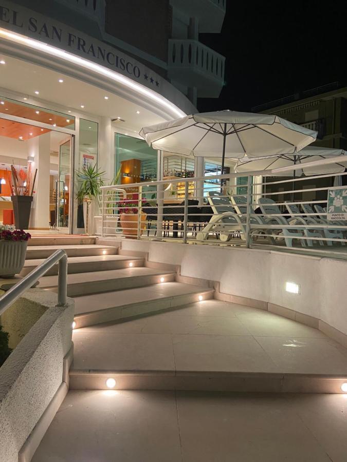 Hotel San Francisco Lignano Sabbiadoro Exteriér fotografie